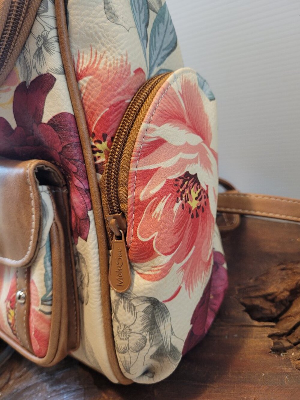 Multisac Floral Beige Backpack w Replacement pull on top - Picture 4 of 9